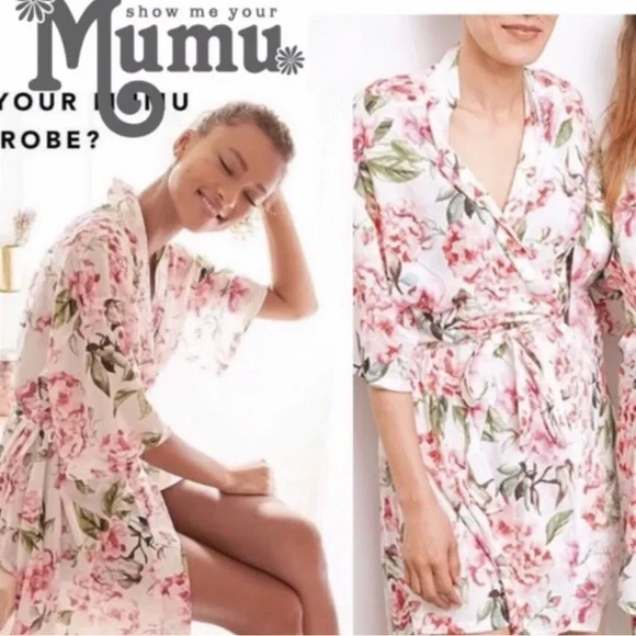 EUC Show Me Your MuMu “Brie” Floral Robe Garden of Blooms - Picture 2 of 11
